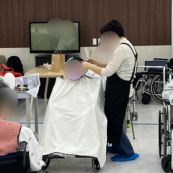 대구달서구재활병원, 상인요양병원 봉사 프로그램 '이·미용 봉사' 3