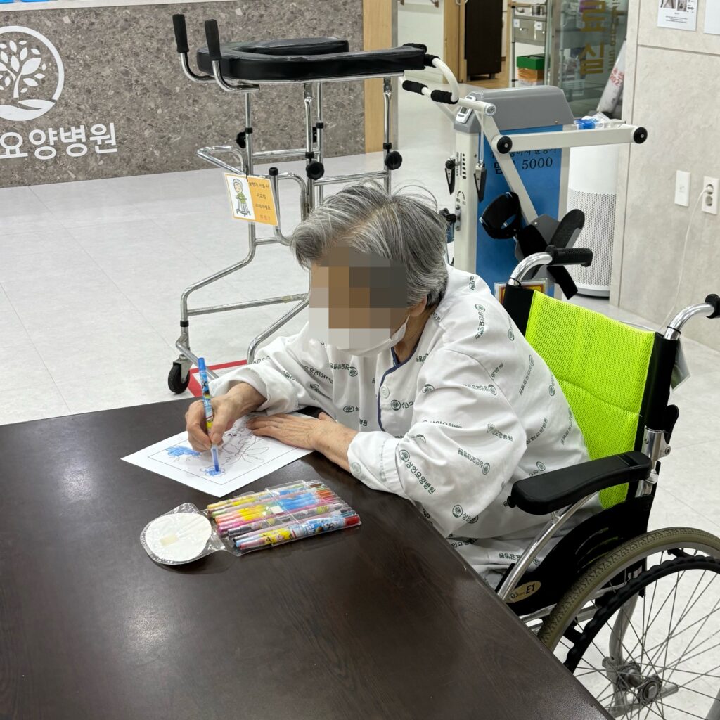 달서구요양병원, 상인요양병원 미술 프로그램-여름 풍경 색칠하기