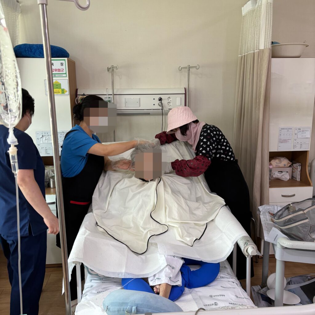 대구요양병원추천, 상인요양병원 봉사 프로그램 - 이‧미용 봉사