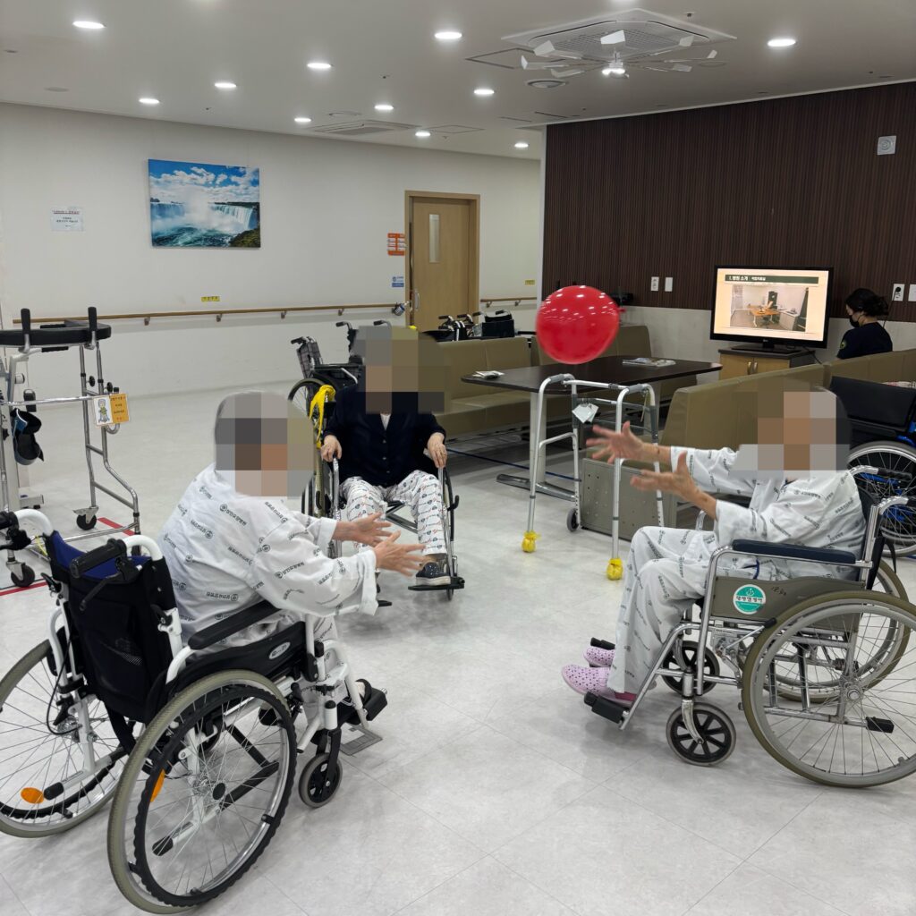 달서구요양병원, 상인요양병원 신체 프로그램 - 풍선 배구