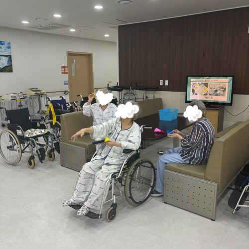 대구재활의학과, 상인요양병원 신체 프로그램 - 소원 비행기 날리기