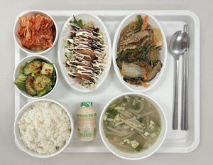 대구재활병원추천, 상인요양병원 11월 식단_쌀밥 / 우엉 들깨탕 / 한식잡채 / 타코야끼 / 청경채 오이무침 / 배추겉절이 / 요구르트